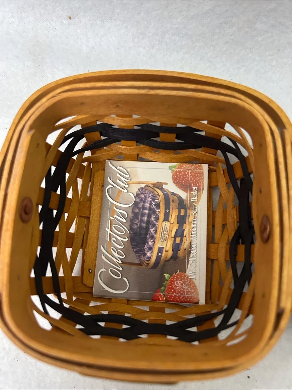 Longaberger J.W. Collection Miniature Berry Basket 2001-2002
